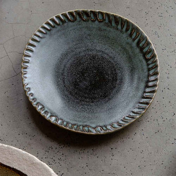 Dushi plate - stoneware - carbon