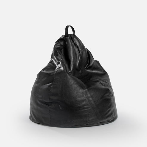 Bea beanbag | leather black beanbag by Bea Mombaers | Shop now!
