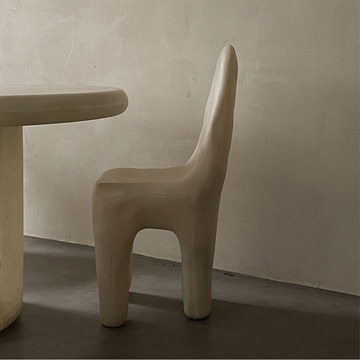 Kar playdough chair - fibreglass - off white